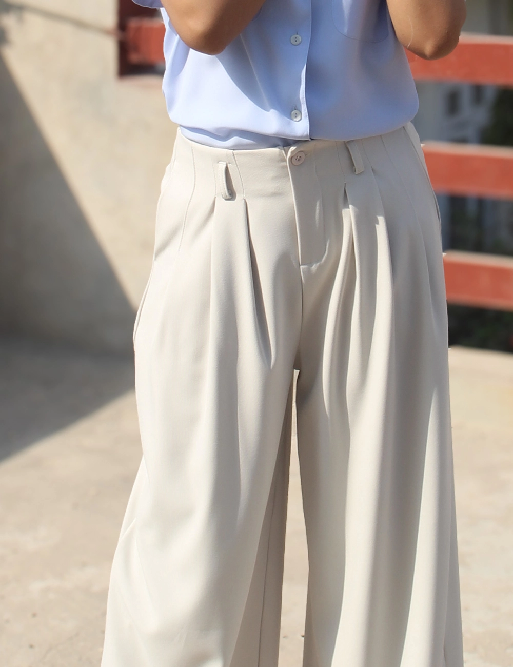 Crème Drape Pant